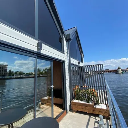 Aparthotel Floating - Odra Dream 3*