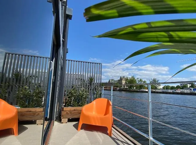 Hotel apartamentowy Floating - Odra Dream Szczecin